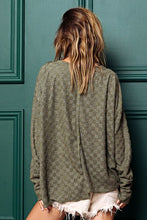 Load image into Gallery viewer, BiBi Checkered Thumbhole Long Sleeve T-Shirt
